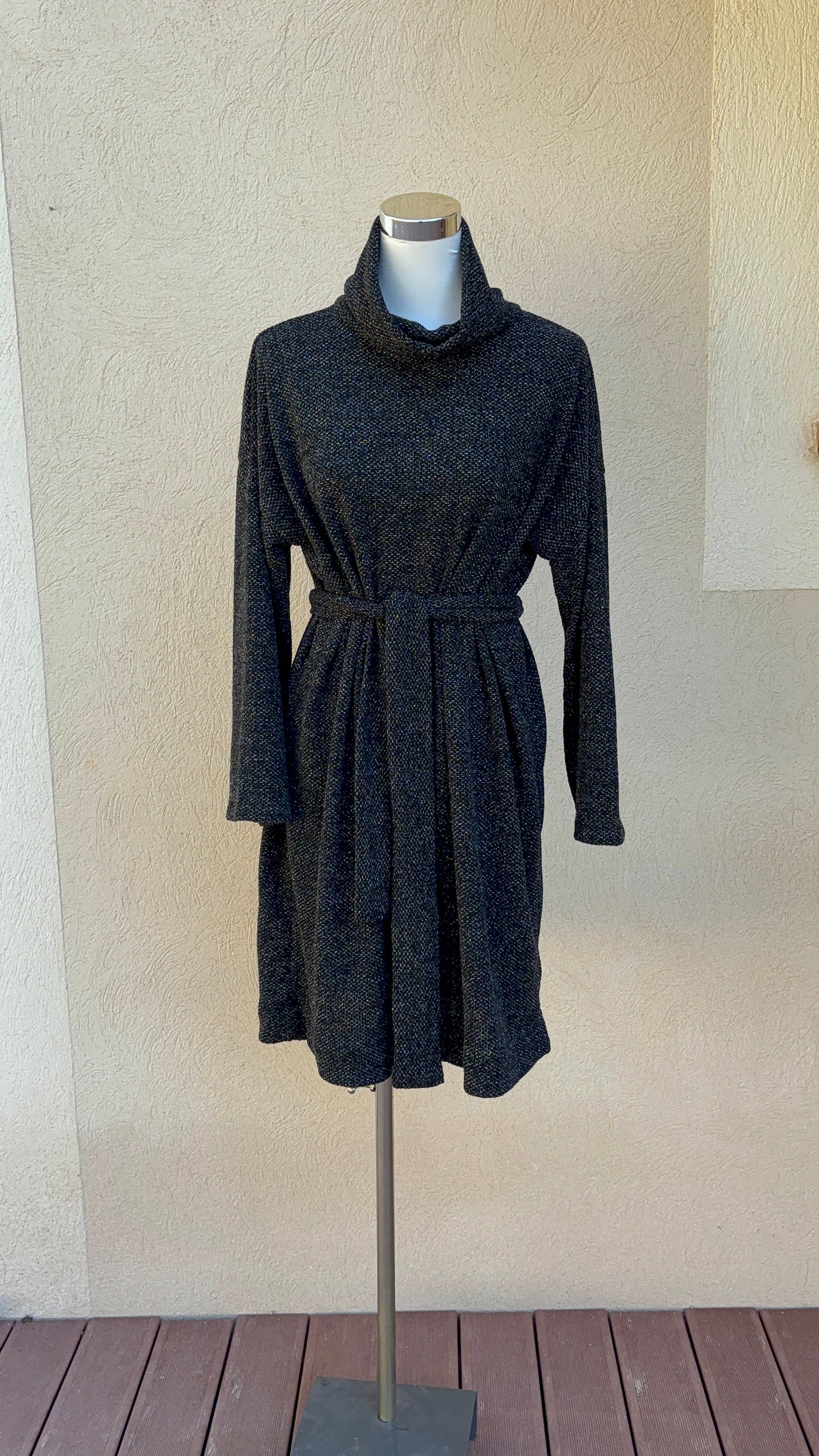 ROBE PULL LÉGÈRE PAILLETTE