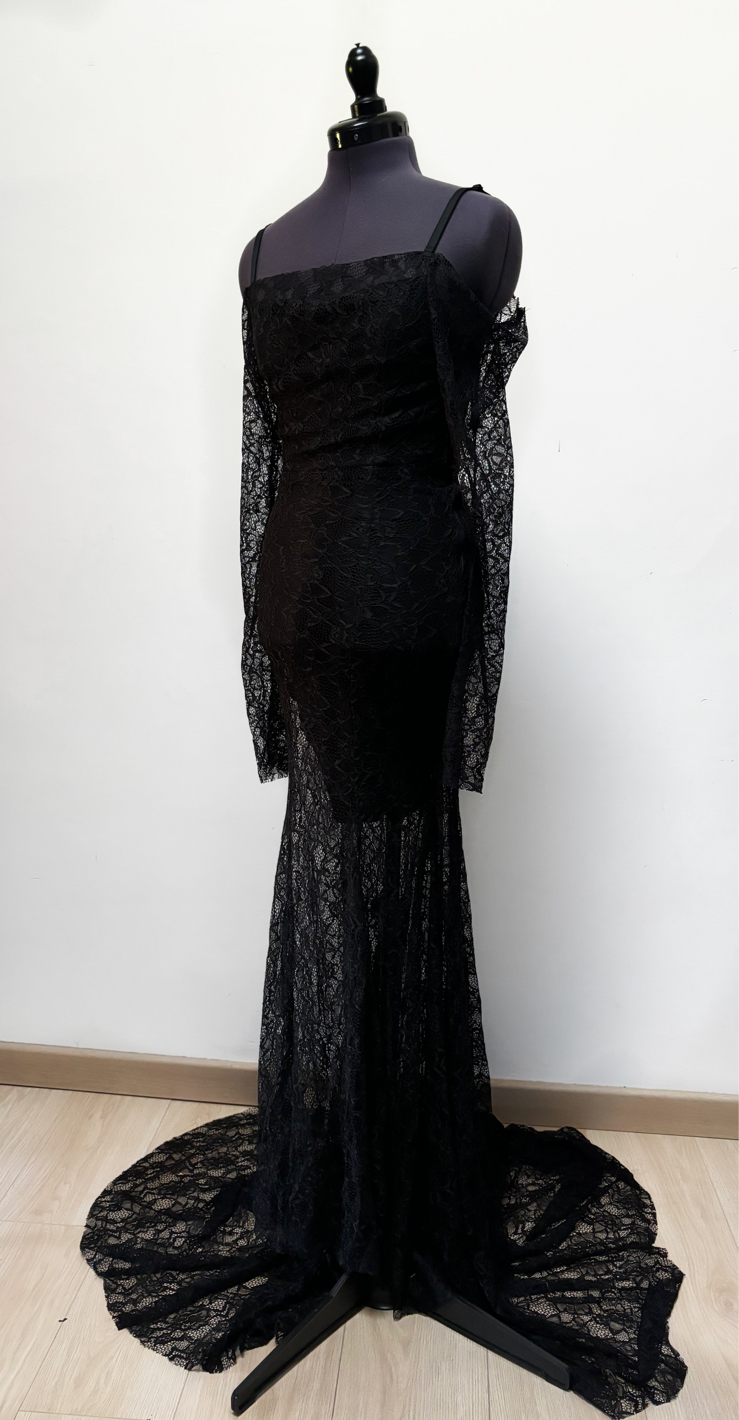 ROBE COCKTAIL EN DENTELLE