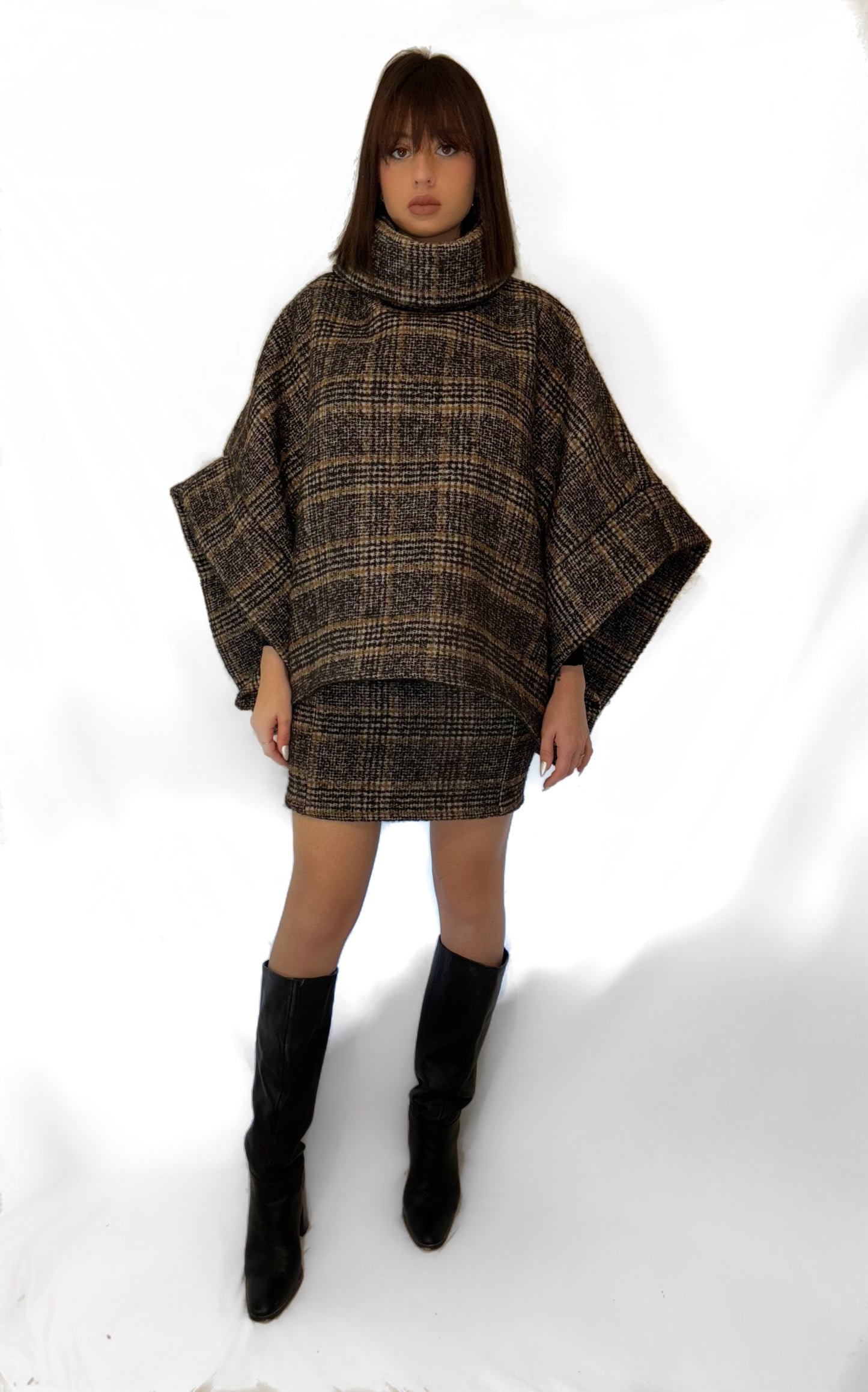 ENSEMBLE JUPE ET CAPE