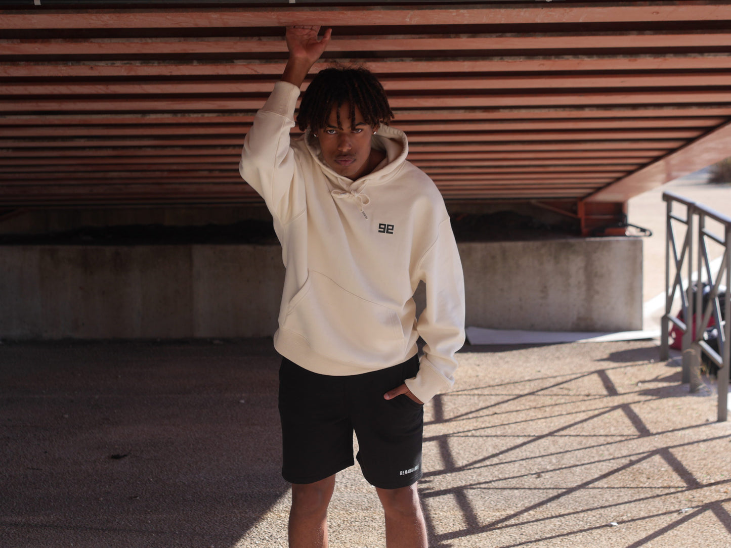 CREAM OVERSIZED HOODED SWEATSHIRT