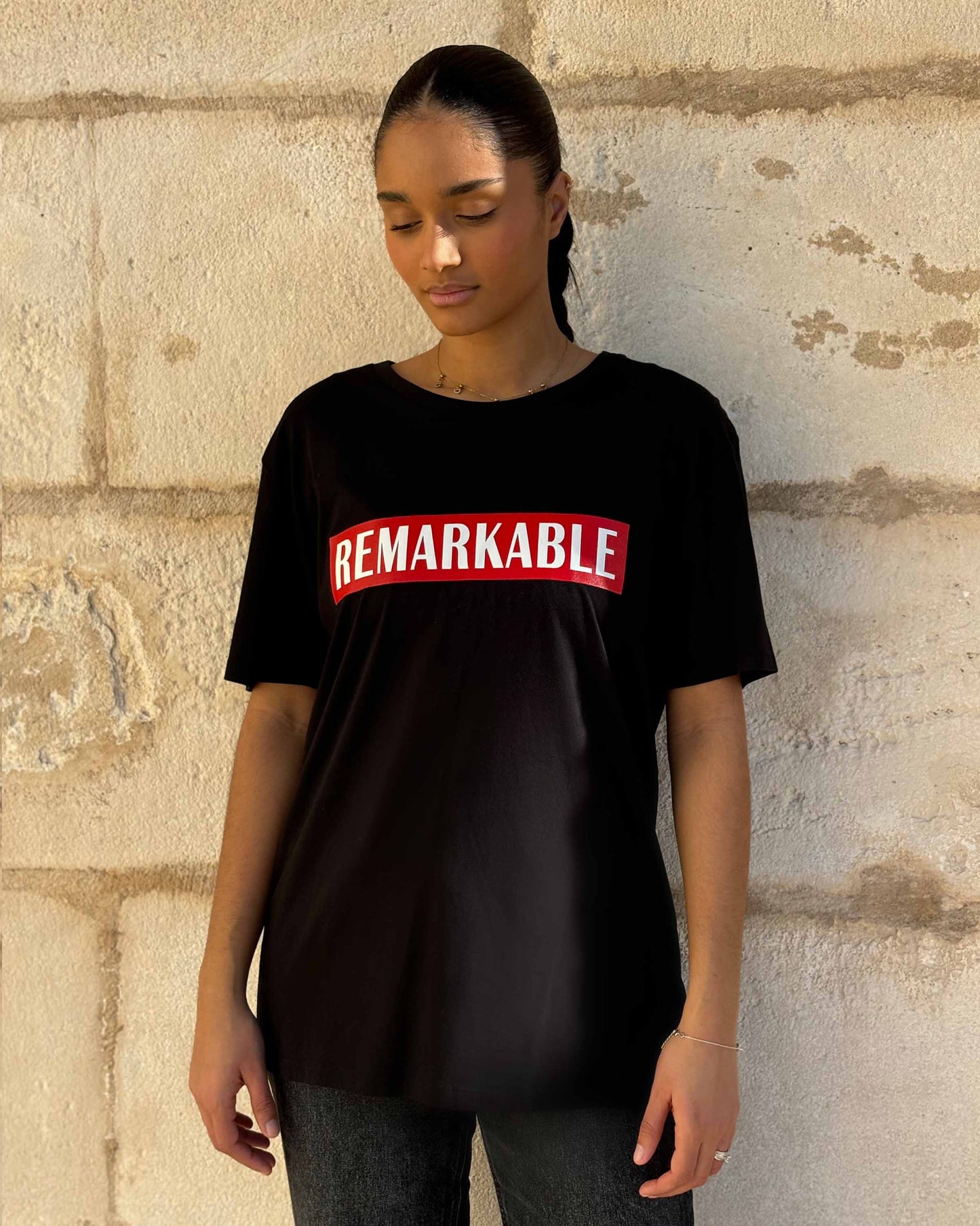 BLACK T-SHIRT WITH RED STRIPE IN ORGANIC COTTON