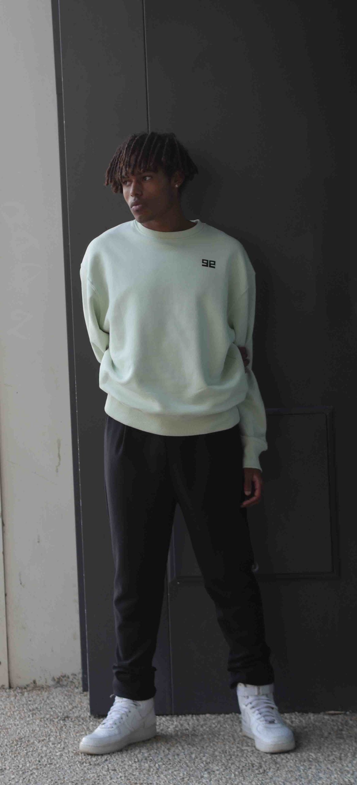 OVERSIZED PASTEL GREEN SWEATSHIRT