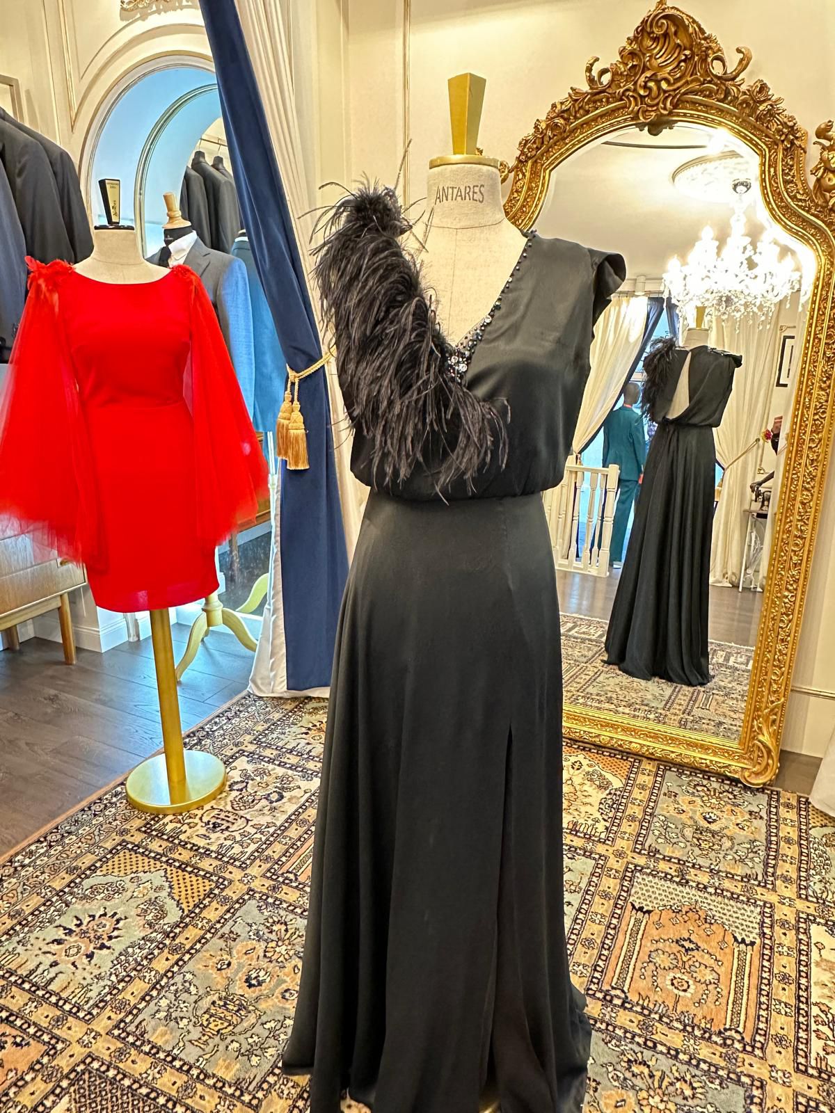 ROBE DE COCKTAIL A PLUME