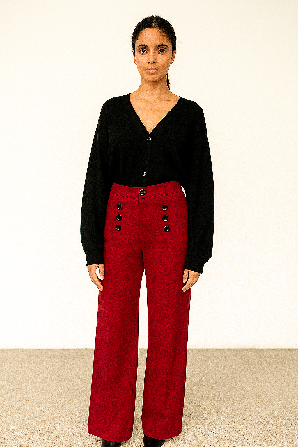 PANTALON ROUGE À BOUTONS